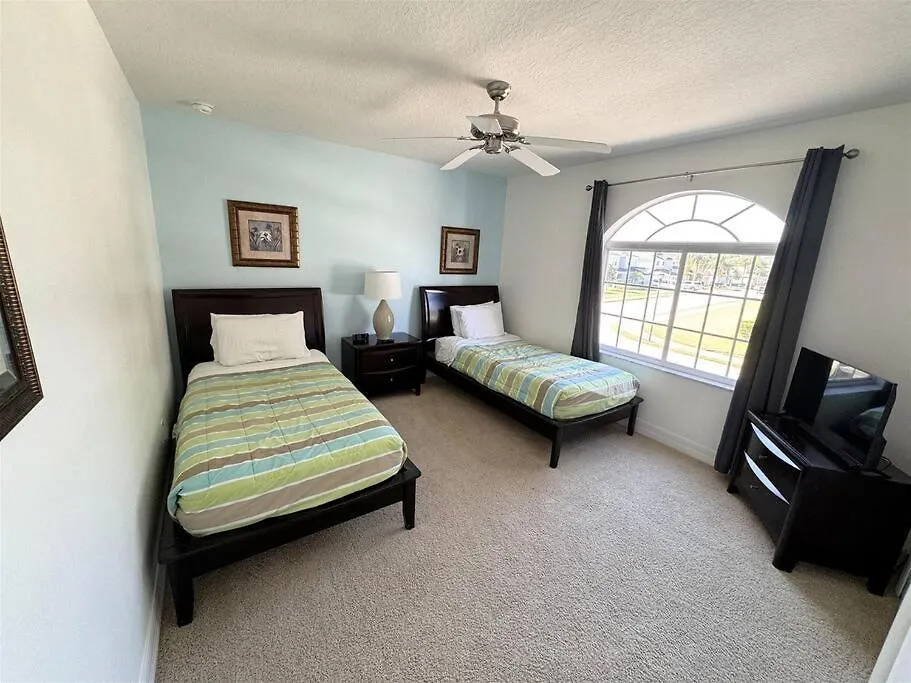 537 -Beautiful Private Home With Pool, Spa And Balcony Off Bedroom Davenport Villa