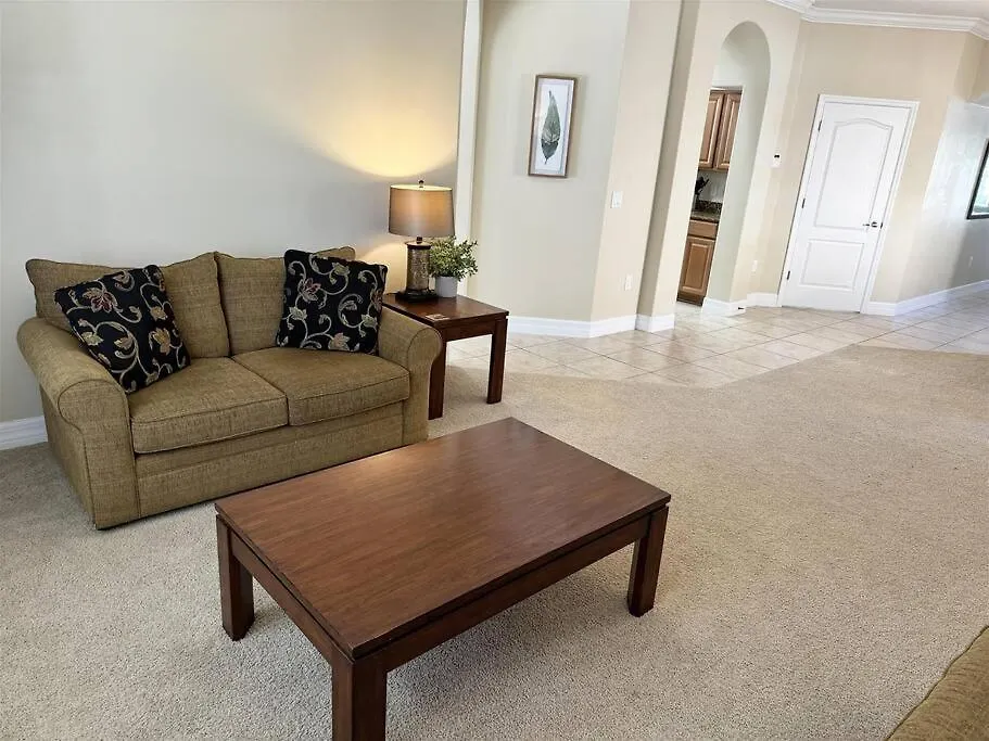537 -Beautiful Private Home With Pool, Spa And Balcony Off Bedroom Davenport 0*,