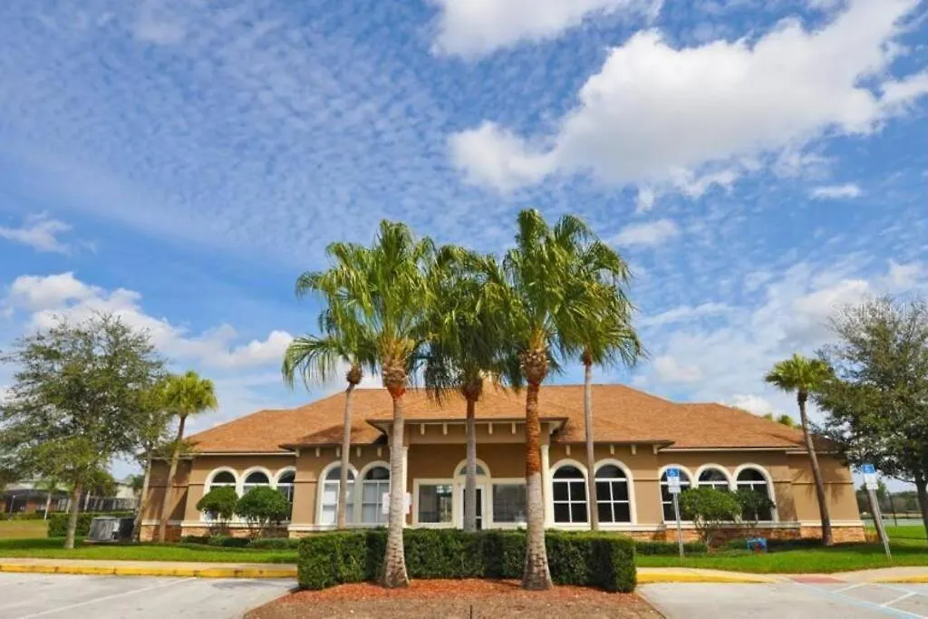 537 -Beautiful Private Home With Pool, Spa And Balcony Off Bedroom Davenport Villa