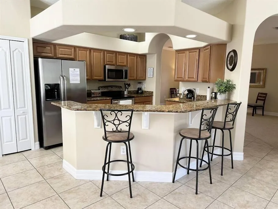 Villa 537 -Beautiful Private Home With Pool, Spa And Balcony Off Bedroom Davenport