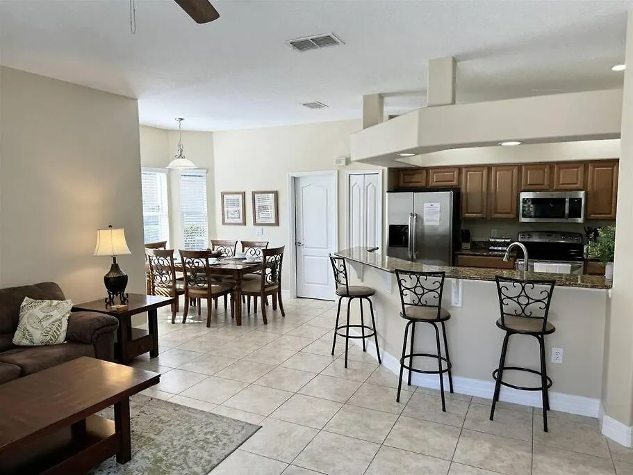 537 -Beautiful Private Home With Pool, Spa And Balcony Off Bedroom Davenport Villa